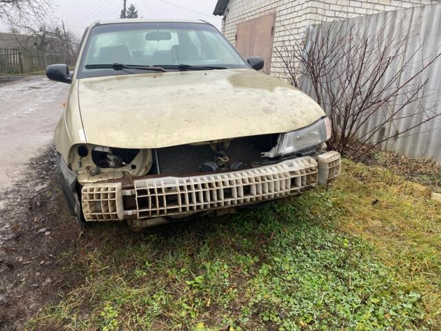 Бежевий Деу Нексія, об'ємом двигуна 1.5 л та пробігом 240 тис. км за 900 $, фото 1 на Automoto.ua