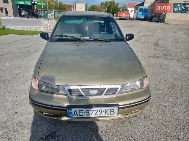 Бежевий Деу Нексія, об'ємом двигуна 1.5 л та пробігом 160 тис. км за 1650 $, фото 1 на Automoto.ua