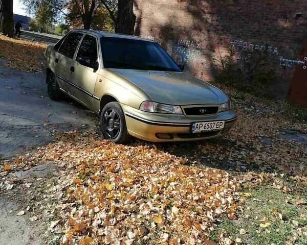 Бежевий Деу Нексія, об'ємом двигуна 1.5 л та пробігом 146 тис. км за 1900 $, фото 1 на Automoto.ua