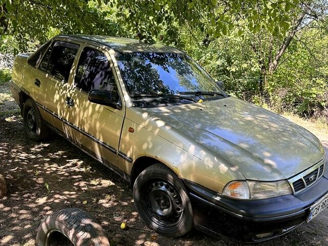 Бежевий Деу Нексія, об'ємом двигуна 1.5 л та пробігом 0 тис. км за 640 $, фото 1 на Automoto.ua