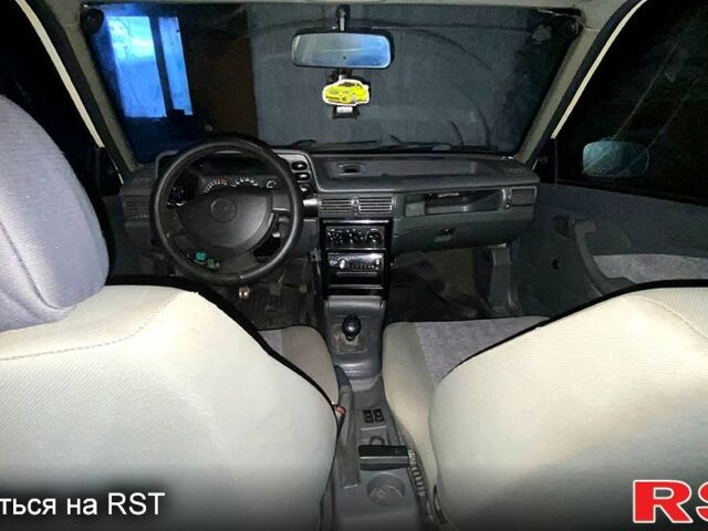 Бежевый Дэу Нексия, объемом двигателя 1.5 л и пробегом 220 тыс. км за 1350 $, фото 1 на Automoto.ua