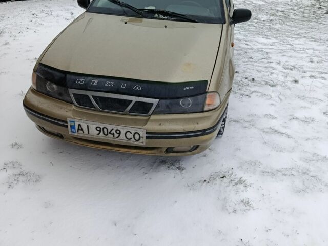 Бежевый Дэу Нексия, объемом двигателя 1.5 л и пробегом 360 тыс. км за 1100 $, фото 1 на Automoto.ua