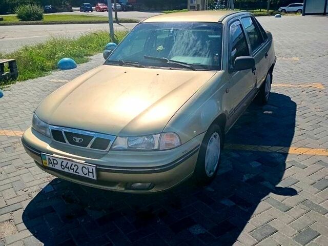 Бежевий Деу Нексія, об'ємом двигуна 1.5 л та пробігом 0 тис. км за 1700 $, фото 1 на Automoto.ua