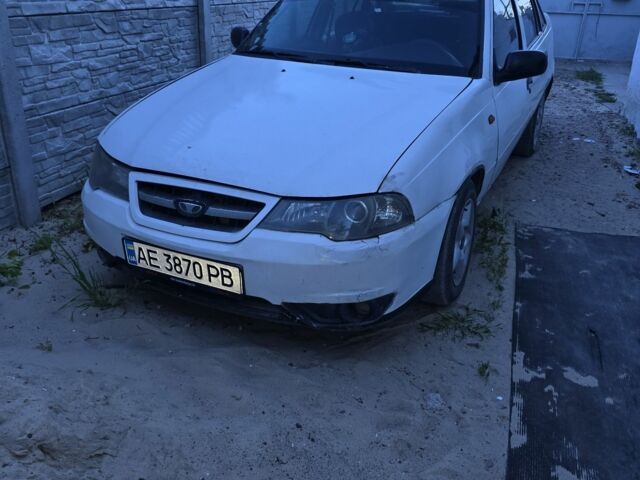 Бежевий Деу Нексія, об'ємом двигуна 1.5 л та пробігом 267 тис. км за 1300 $, фото 1 на Automoto.ua