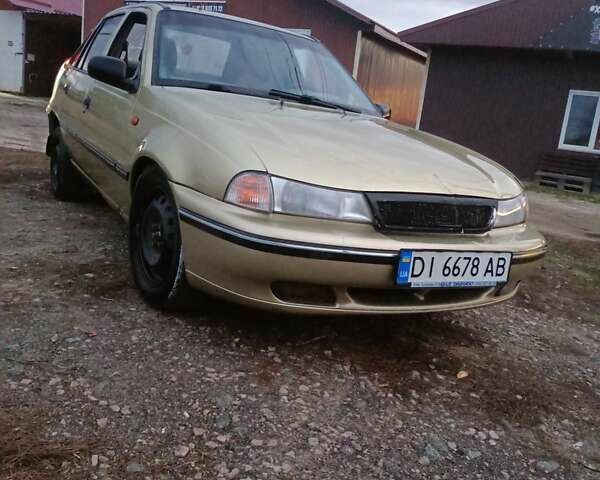 Дэу Нексия 2008 в Киеве на Automoto.ua Бежевый Дэу Нексия, объемом двигателя 1.5 л и пробегом 165 тыс. км за 1200 $, фото 1 на Automoto.ua