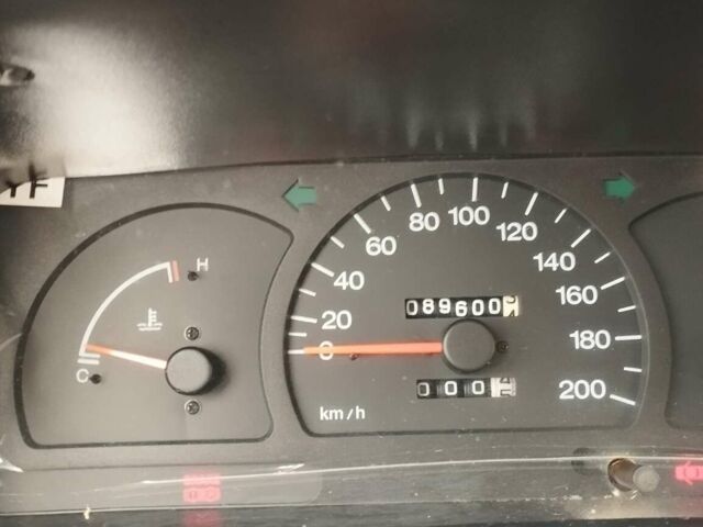 Бежевий Деу Нексія, об'ємом двигуна 1.5 л та пробігом 90 тис. км за 3800 $, фото 1 на Automoto.ua