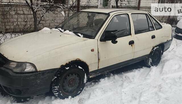 Бежевий Деу Нексія, об'ємом двигуна 1.5 л та пробігом 153 тис. км за 1200 $, фото 1 на Automoto.ua