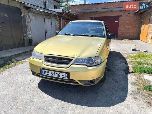 Бежевый Дэу Нексия, объемом двигателя 1.5 л и пробегом 260 тыс. км за 1350 $, фото 1 на Automoto.ua