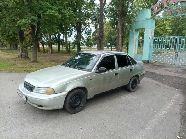 Бежевий Деу Нексія, об'ємом двигуна 1.5 л та пробігом 2 тис. км за 800 $, фото 1 на Automoto.ua