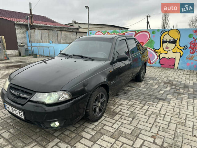 Чорний Деу Нексія, об'ємом двигуна 1.5 л та пробігом 260 тис. км за 2000 $, фото 1 на Automoto.ua