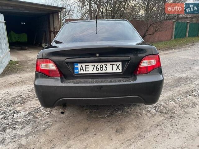 Черный Дэу Нексия, объемом двигателя 1.5 л и пробегом 330 тыс. км за 1900 $, фото 1 на Automoto.ua
