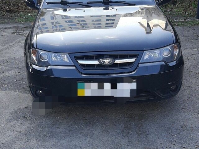 Чорний Деу Нексія, об'ємом двигуна 1.5 л та пробігом 98 тис. км за 4000 $, фото 1 на Automoto.ua