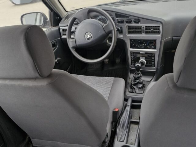 Черный Дэу Нексия, объемом двигателя 1.6 л и пробегом 86 тыс. км за 3100 $, фото 1 на Automoto.ua