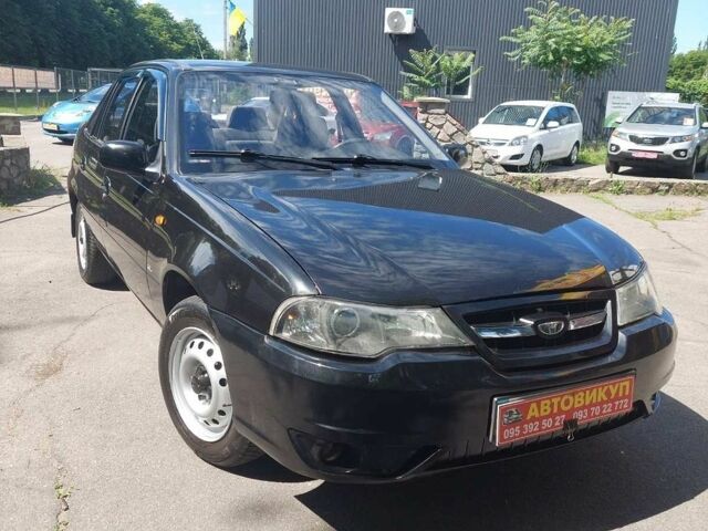 Чорний Деу Нексія, об'ємом двигуна 1.5 л та пробігом 100 тис. км за 2300 $, фото 1 на Automoto.ua