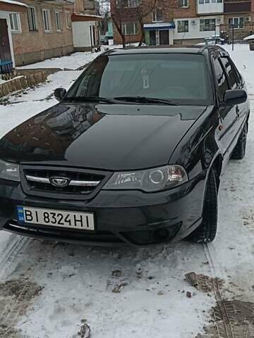 Чорний Деу Нексія, об'ємом двигуна 1.5 л та пробігом 130 тис. км за 2700 $, фото 1 на Automoto.ua