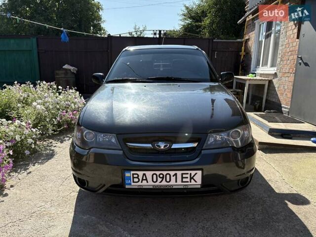 Черный Дэу Нексия, объемом двигателя 1.6 л и пробегом 92 тыс. км за 3700 $, фото 1 на Automoto.ua