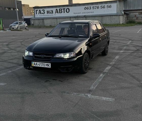 Черный Дэу Нексия, объемом двигателя 1.5 л и пробегом 152 тыс. км за 1600 $, фото 1 на Automoto.ua