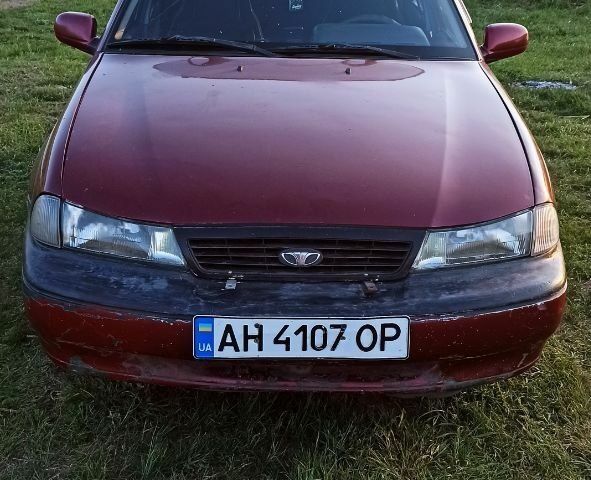 Красный Дэу Нексия, объемом двигателя 1.5 л и пробегом 1 тыс. км за 1329 $, фото 1 на Automoto.ua