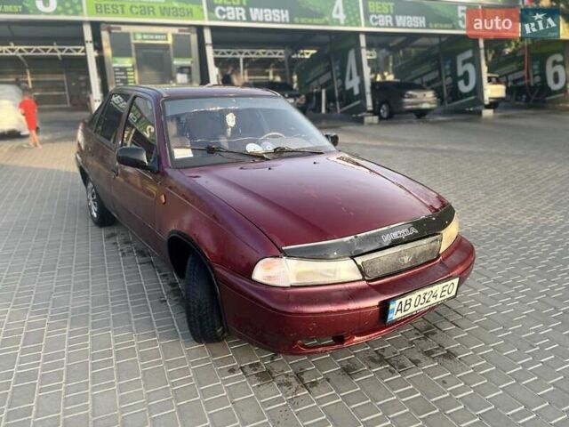 Красный Дэу Нексия, объемом двигателя 1.5 л и пробегом 300 тыс. км за 1350 $, фото 1 на Automoto.ua