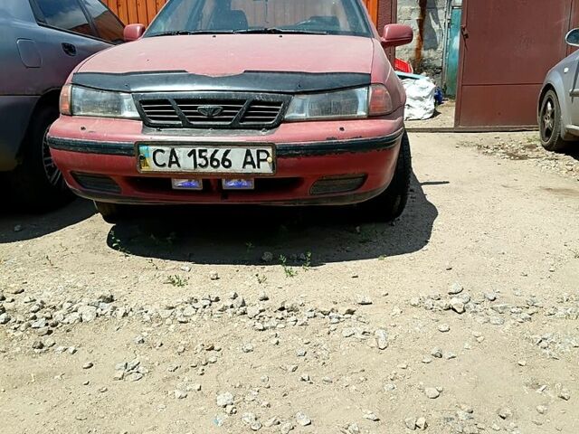 Красный Дэу Нексия, объемом двигателя 1.5 л и пробегом 123 тыс. км за 650 $, фото 1 на Automoto.ua