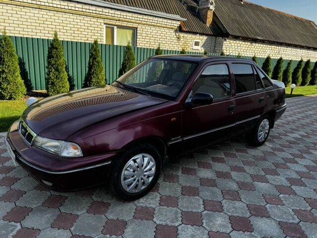 Червоний Деу Нексія, об'ємом двигуна 1.5 л та пробігом 170 тис. км за 2139 $, фото 1 на Automoto.ua