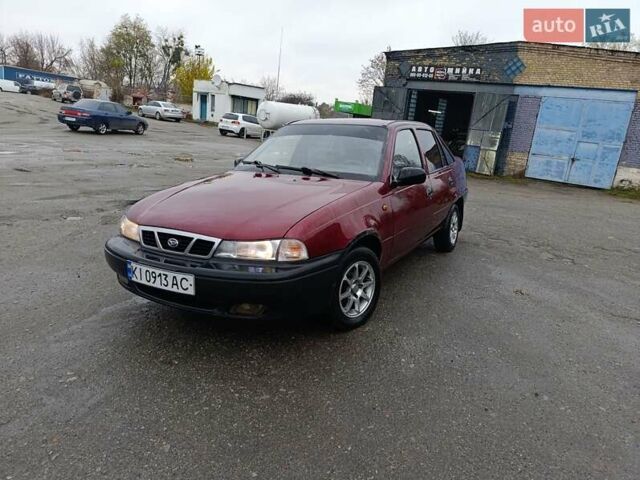 Красный Дэу Нексия, объемом двигателя 1.5 л и пробегом 290 тыс. км за 999 $, фото 1 на Automoto.ua