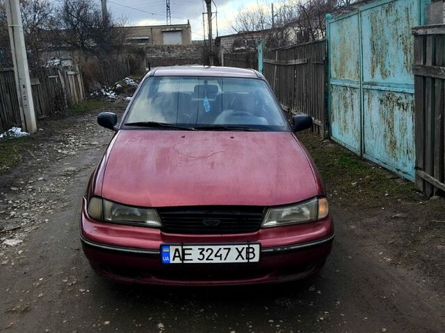 Красный Дэу Нексия, объемом двигателя 1.3 л и пробегом 111 тыс. км за 1100 $, фото 1 на Automoto.ua