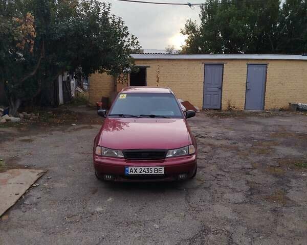 Красный Дэу Нексия, объемом двигателя 1.6 л и пробегом 165 тыс. км за 1300 $, фото 1 на Automoto.ua