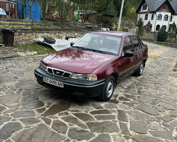 Дэу Нексия 2007 в Надворной на Automoto.ua Красный Дэу Нексия, объемом двигателя 1.5 л и пробегом 86 тыс. км за 1900 $, фото 1 на Automoto.ua