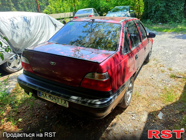Красный Дэу Нексия, объемом двигателя 1.5 л и пробегом 150 тыс. км за 1750 $, фото 1 на Automoto.ua