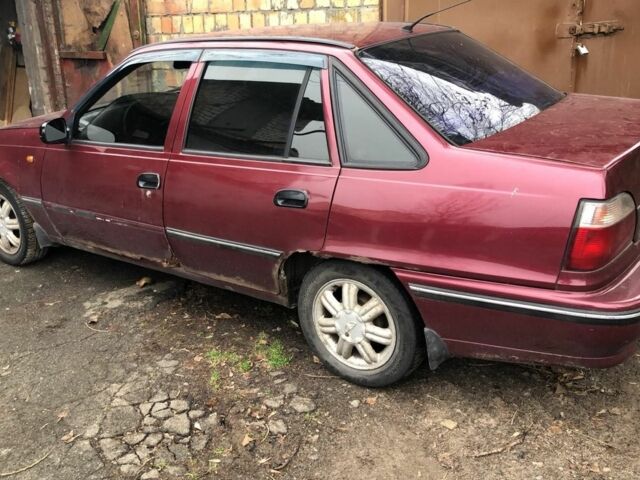 Красный Дэу Нексия, объемом двигателя 0 л и пробегом 245 тыс. км за 699 $, фото 1 на Automoto.ua