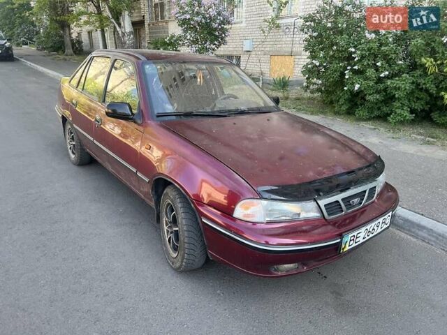 Красный Дэу Нексия, объемом двигателя 1.5 л и пробегом 170 тыс. км за 1900 $, фото 1 на Automoto.ua
