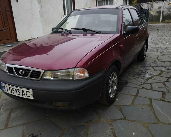 Красный Дэу Нексия, объемом двигателя 1.5 л и пробегом 290 тыс. км за 999 $, фото 1 на Automoto.ua