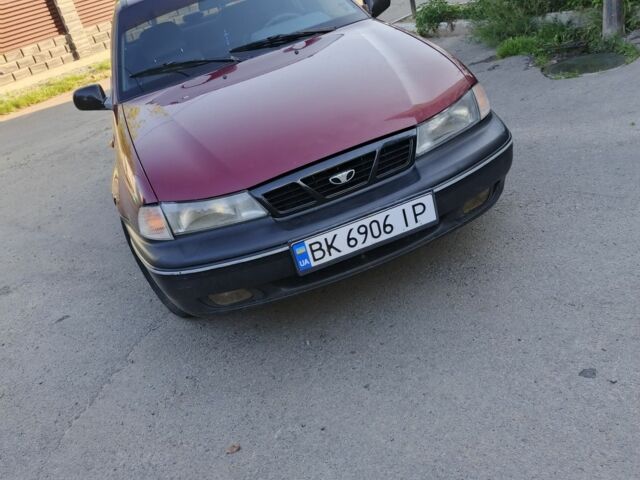 Червоний Деу Нексія, об'ємом двигуна 1.5 л та пробігом 327 тис. км за 700 $, фото 1 на Automoto.ua