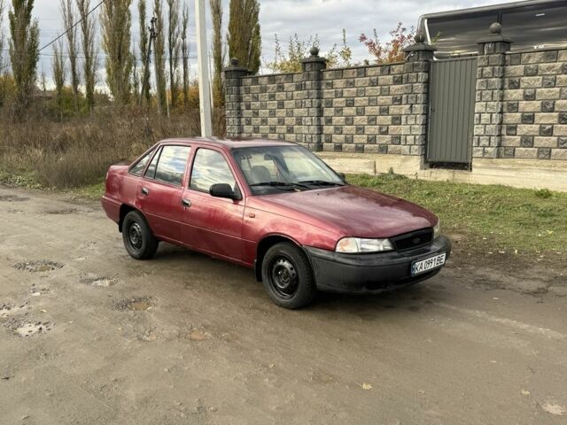 Червоний Деу Нексія, об'ємом двигуна 1.5 л та пробігом 250 тис. км за 750 $, фото 1 на Automoto.ua