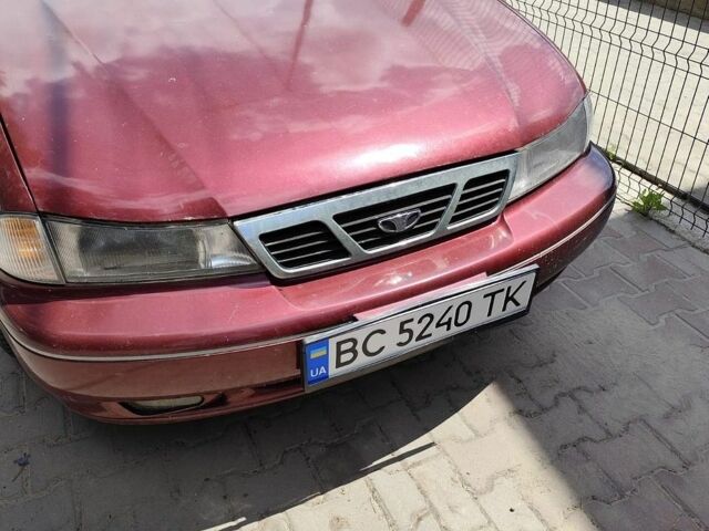 Красный Дэу Нексия, объемом двигателя 1.5 л и пробегом 192 тыс. км за 1050 $, фото 1 на Automoto.ua
