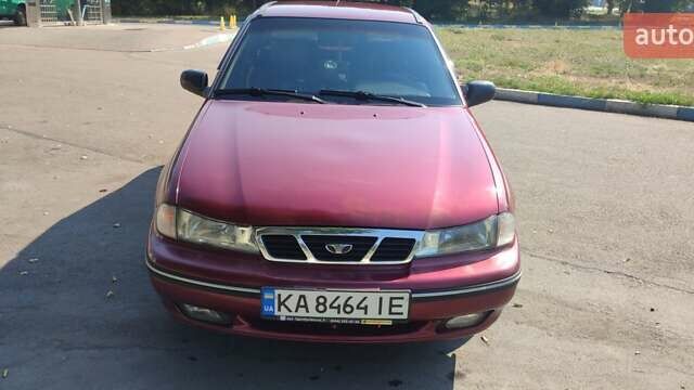Красный Дэу Нексия, объемом двигателя 1.5 л и пробегом 200 тыс. км за 1500 $, фото 1 на Automoto.ua