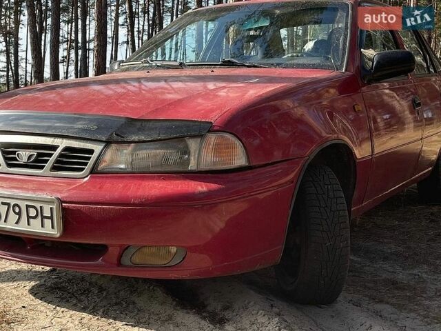 Красный Дэу Нексия, объемом двигателя 1.5 л и пробегом 400 тыс. км за 997 $, фото 1 на Automoto.ua