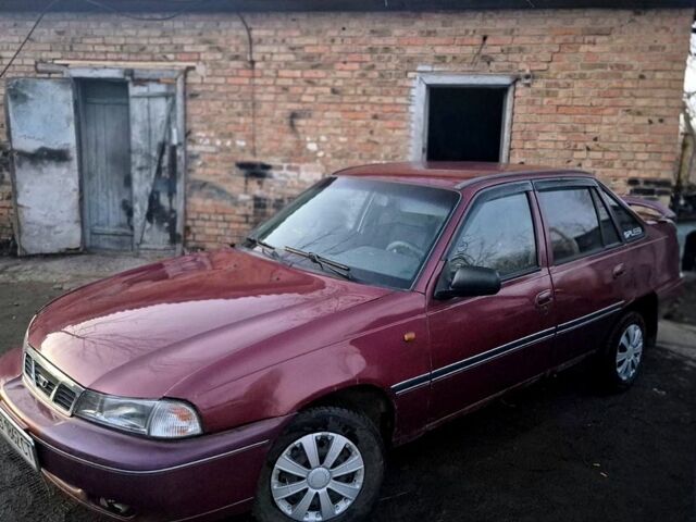 Красный Дэу Нексия, объемом двигателя 1.5 л и пробегом 160 тыс. км за 999 $, фото 1 на Automoto.ua