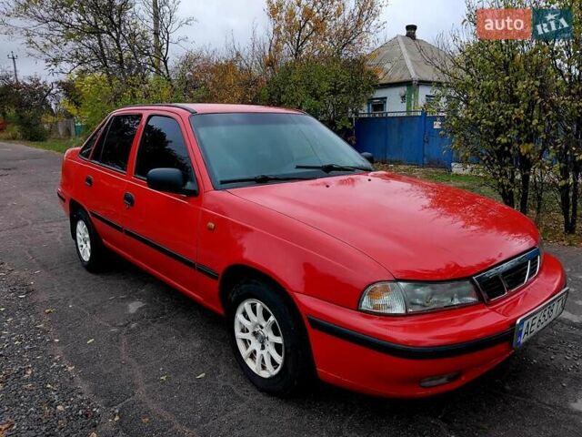 Деу Нексія 2007 у Новомосковске на Automoto.ua Червоний Деу Нексія, об'ємом двигуна 1.5 л та пробігом 250 тис. км за 1850 $, фото 1 на Automoto.ua