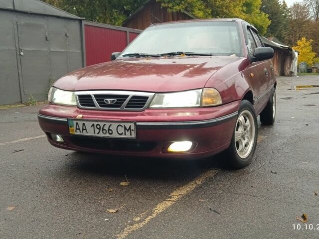 Красный Дэу Нексия, объемом двигателя 0 л и пробегом 150 тыс. км за 1300 $, фото 1 на Automoto.ua