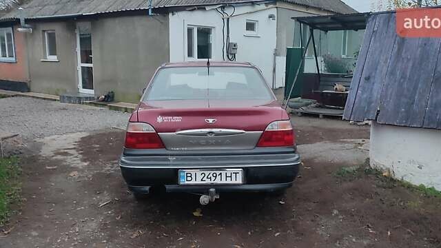 Красный Дэу Нексия, объемом двигателя 1.5 л и пробегом 90 тыс. км за 1200 $, фото 1 на Automoto.ua