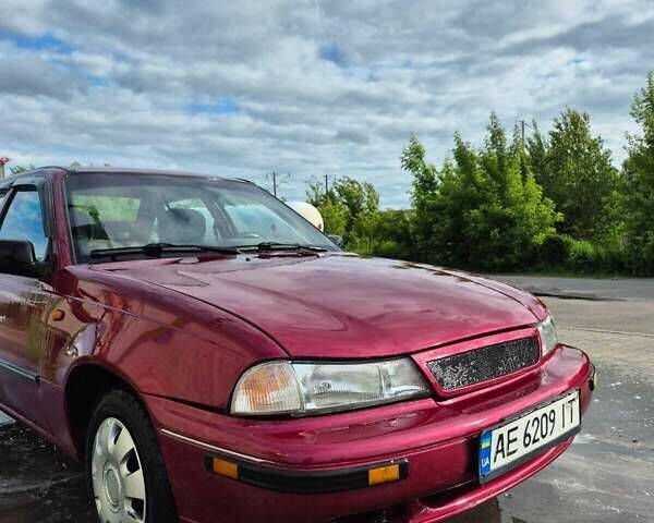 Деу Нексія 2008 у Конотопе на Automoto.ua Червоний Деу Нексія, об'ємом двигуна 1.5 л та пробігом 148 тис. км за 2100 $, фото 1 на Automoto.ua