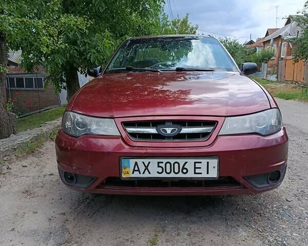 Червоний Деу Нексія, об'ємом двигуна 1.5 л та пробігом 210 тис. км за 2300 $, фото 1 на Automoto.ua