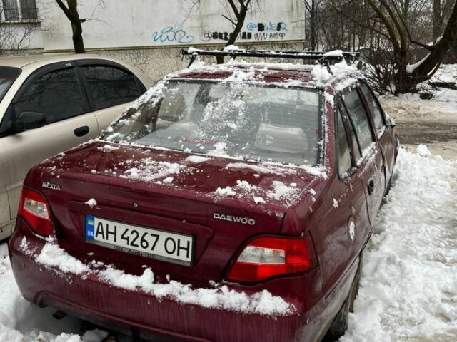 Красный Дэу Нексия, объемом двигателя 1.5 л и пробегом 130 тыс. км за 976 $, фото 1 на Automoto.ua