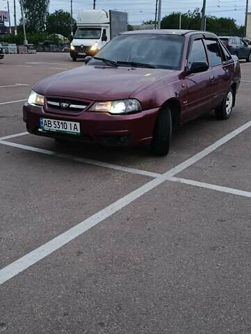 Червоний Деу Нексія, об'ємом двигуна 1.5 л та пробігом 243 тис. км за 1600 $, фото 1 на Automoto.ua