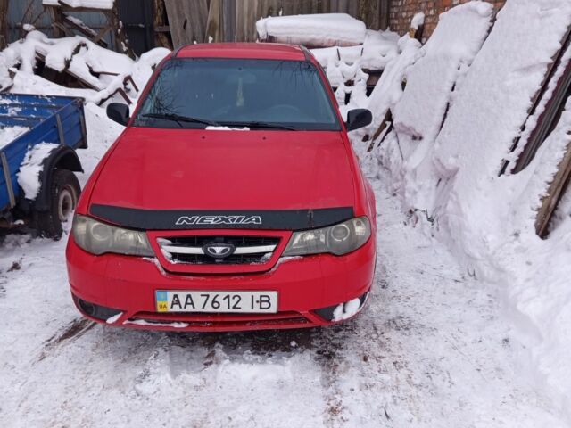 Красный Дэу Нексия, объемом двигателя 1.5 л и пробегом 445 тыс. км за 1176 $, фото 1 на Automoto.ua