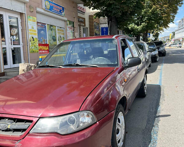 Красный Дэу Нексия, объемом двигателя 1.5 л и пробегом 159 тыс. км за 1300 $, фото 1 на Automoto.ua