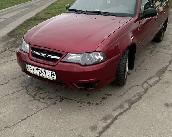 Красный Дэу Нексия, объемом двигателя 1.5 л и пробегом 67 тыс. км за 2300 $, фото 1 на Automoto.ua