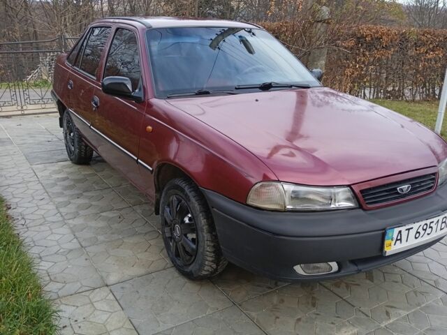 Красный Дэу Нексия, объемом двигателя 0 л и пробегом 111 тыс. км за 1150 $, фото 1 на Automoto.ua